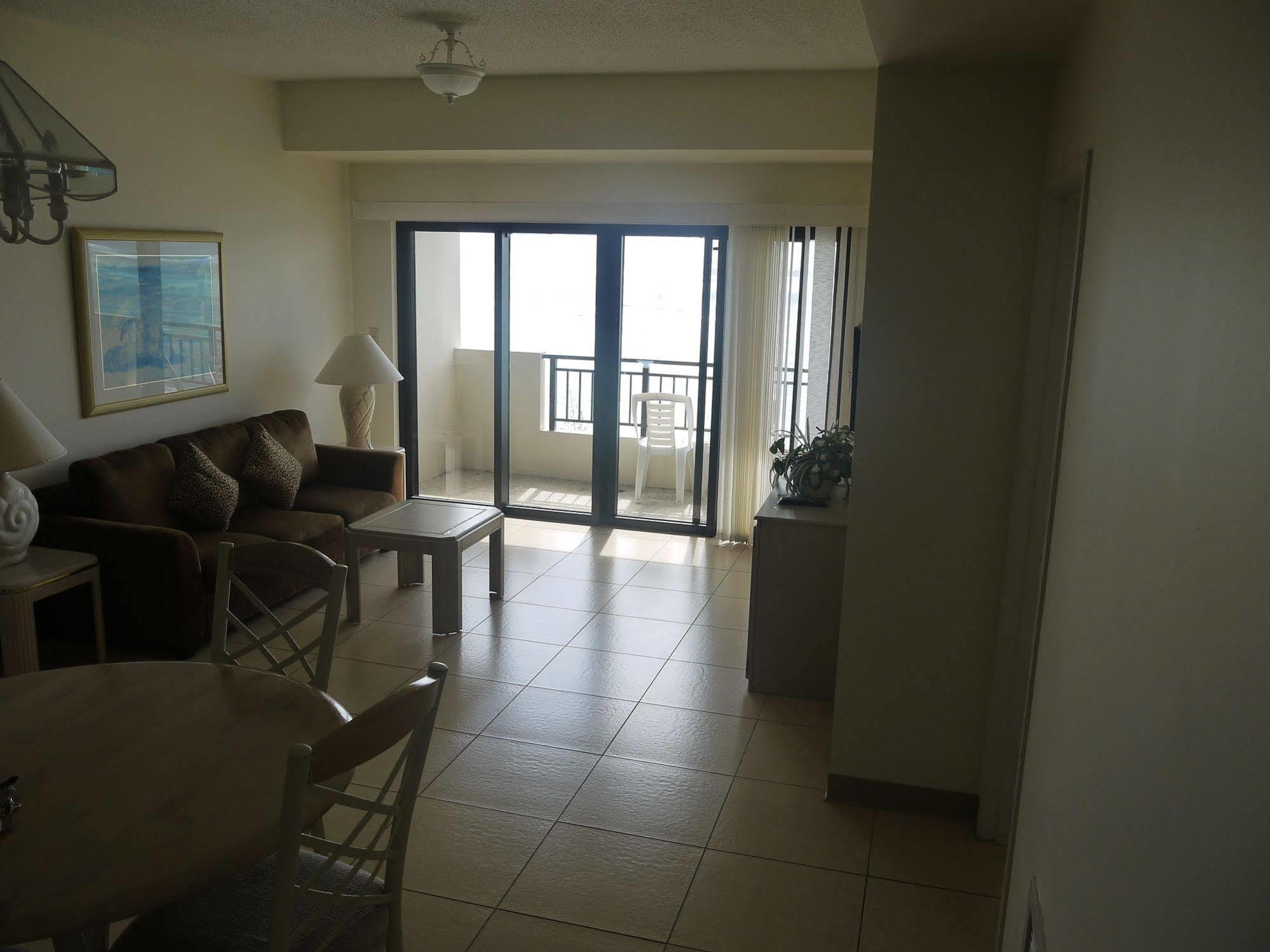 Aquarius Beach Tower Susupe Екстериор снимка